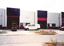 荷兰总部建立自有工厂